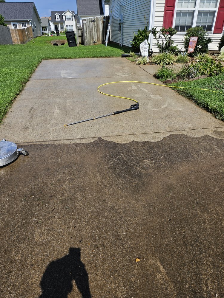 Pressure washing service